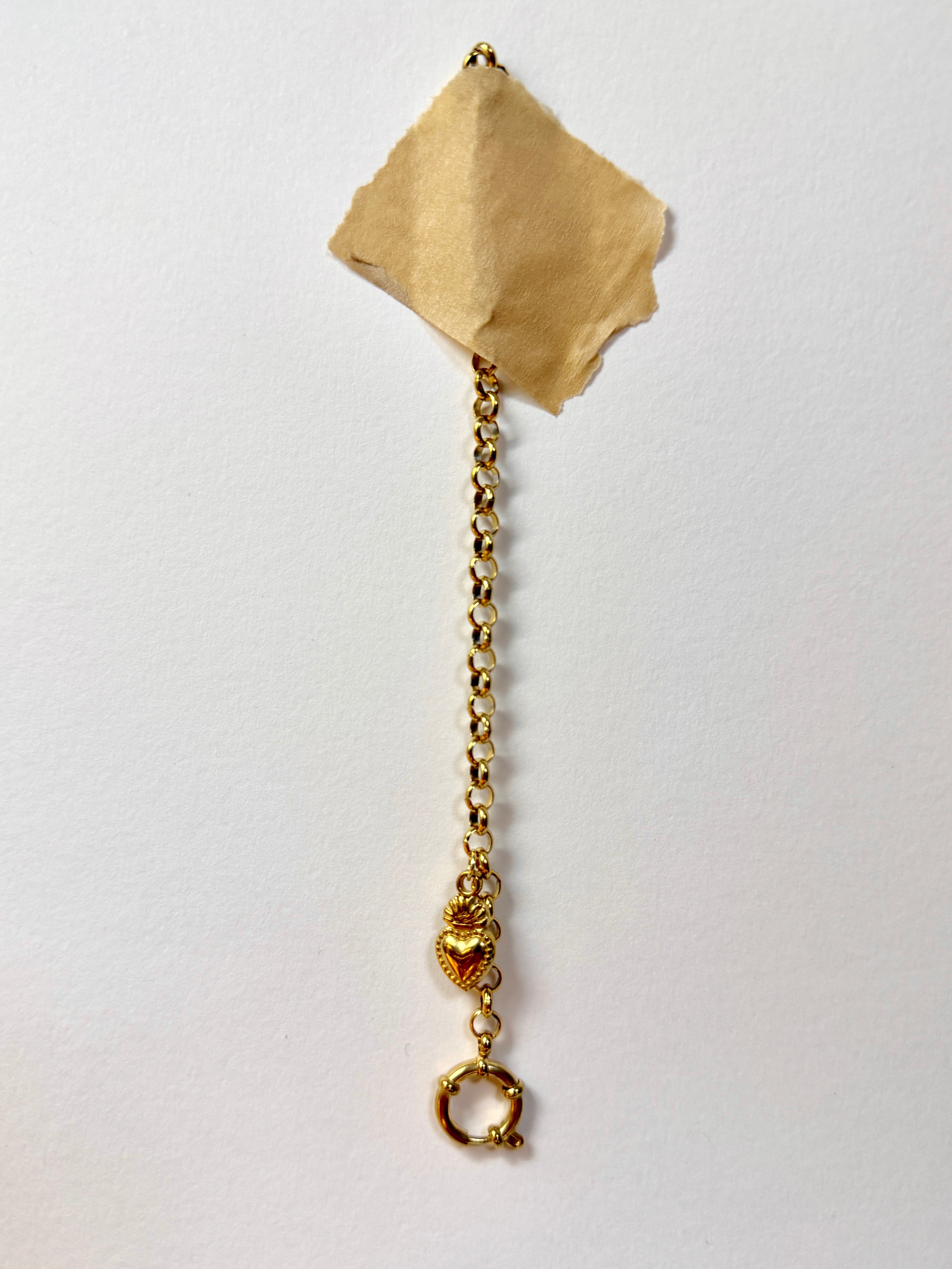 Bracciale Catena Rolò con Ciondolo Cuore Sacro – Acciaio Inossidabile Dorato