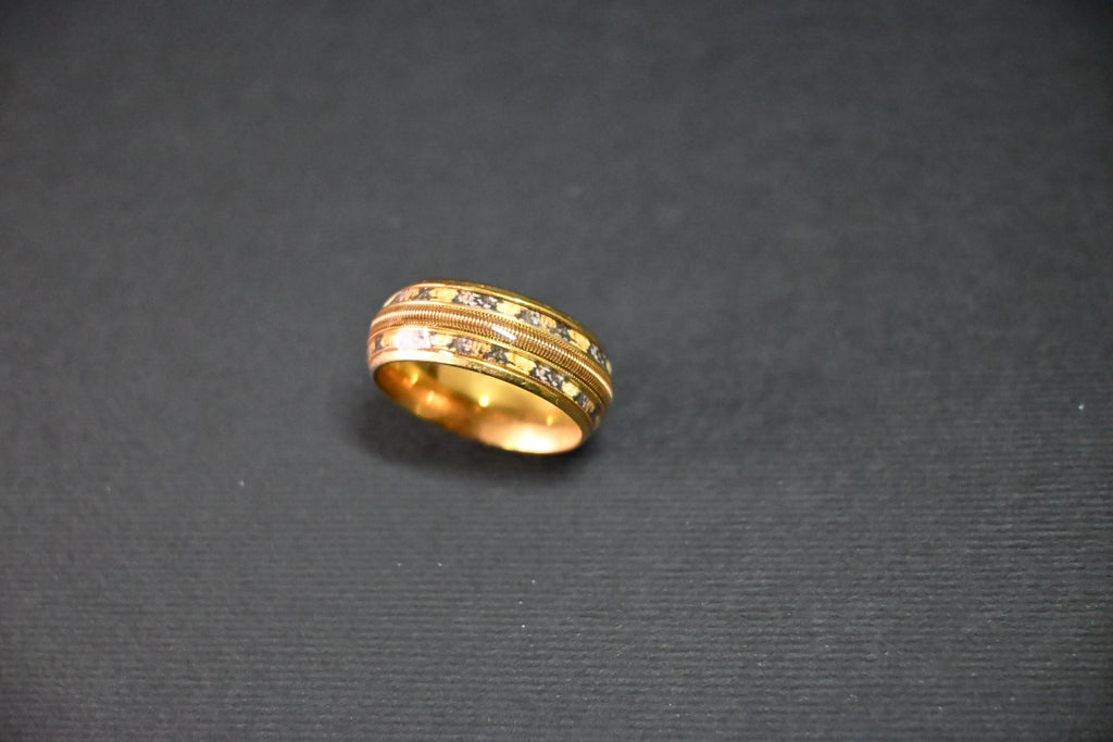 anello guitar dorato