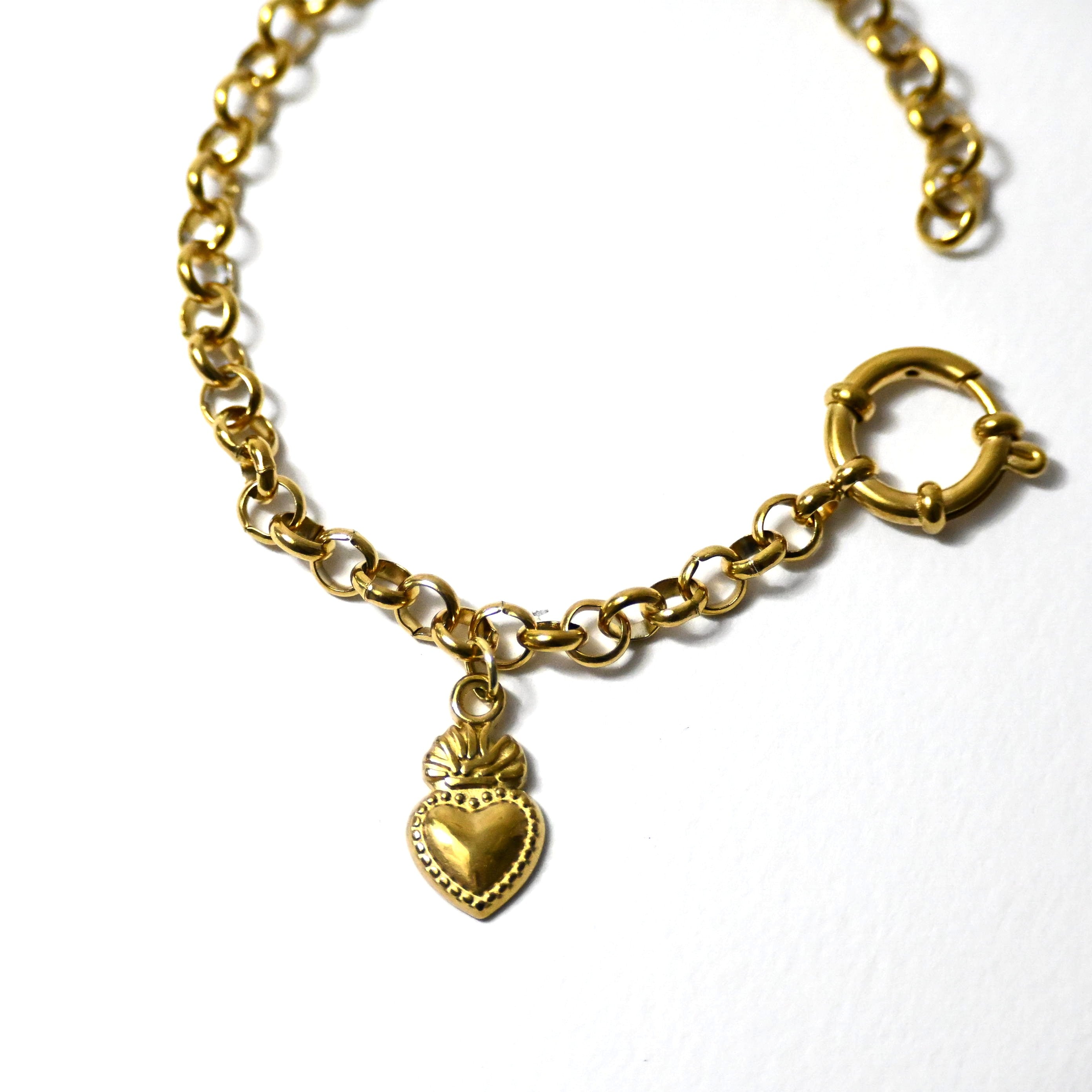 Bracciale Catena Rolò con Ciondolo Cuore Sacro – Acciaio Inossidabile Dorato