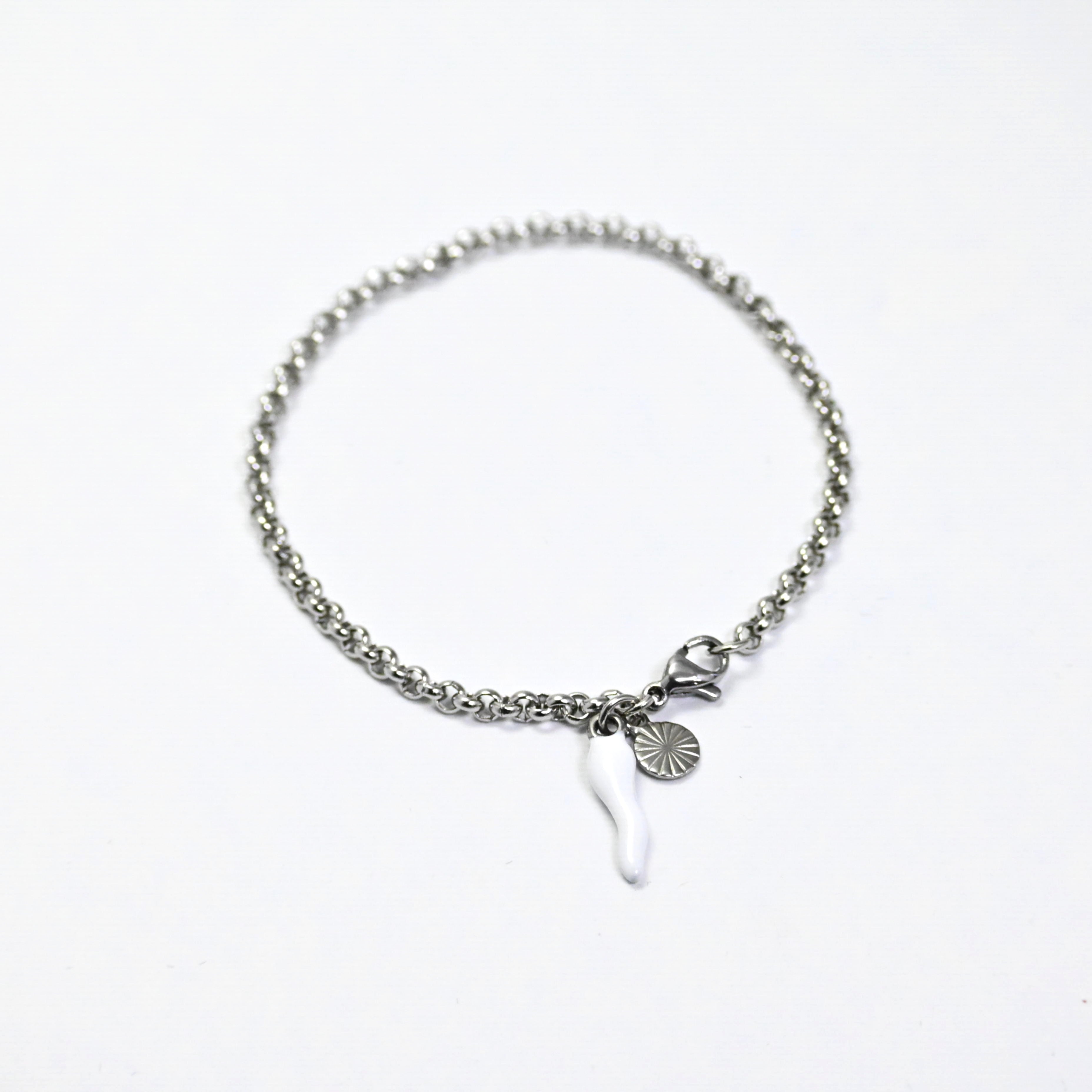 Bracciale Catena Rolò con Charm Corno Bianco – Acciaio Inossidabile